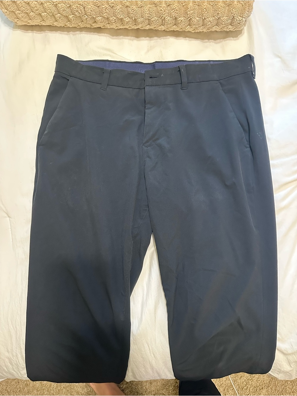 Mizzen+Main Black Helmsman Performance Chinos